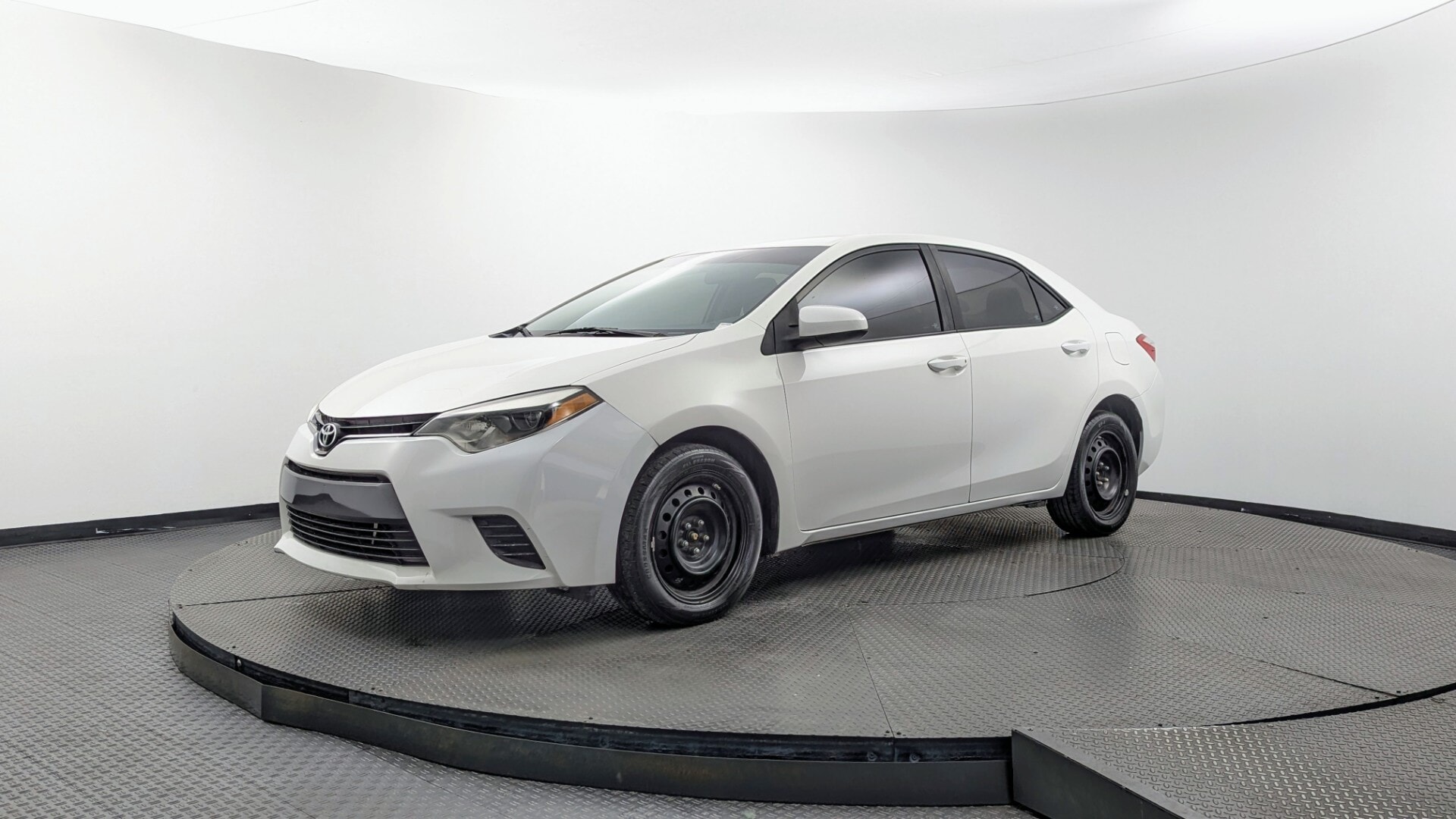 toyota corolla 2016 5YFBURHE9GP401127 image toyota corolla 2016 5YFBURHE9GP401127 image