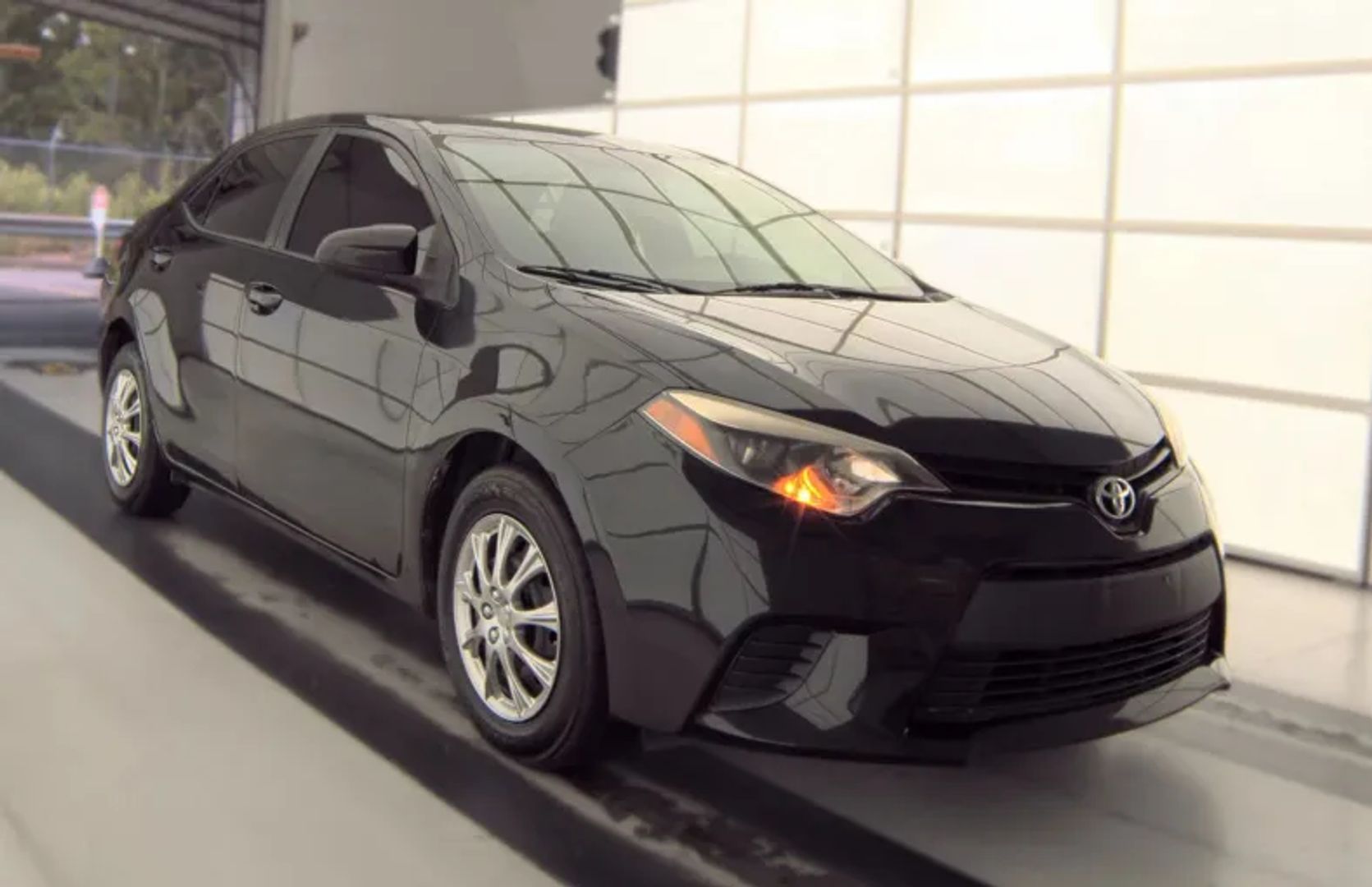 toyota corolla 2016 5YFBURHE8GP521758 image toyota corolla 2016 5YFBURHE8GP521758 image