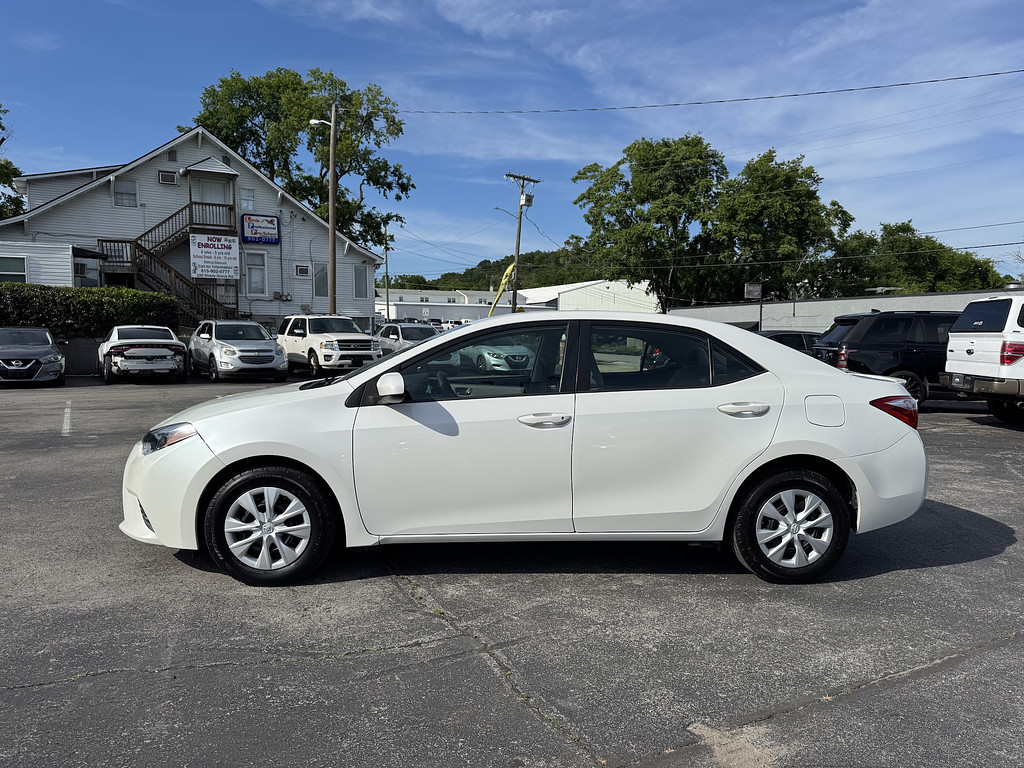 toyota corolla 2016 5YFBPRHE8GP560065 image toyota corolla 2016 5YFBPRHE8GP560065 image