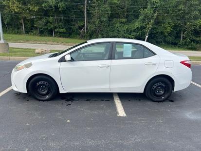 toyota corolla 2016 5YFBURHEXGP510373 image toyota corolla 2016 5YFBURHEXGP510373 image