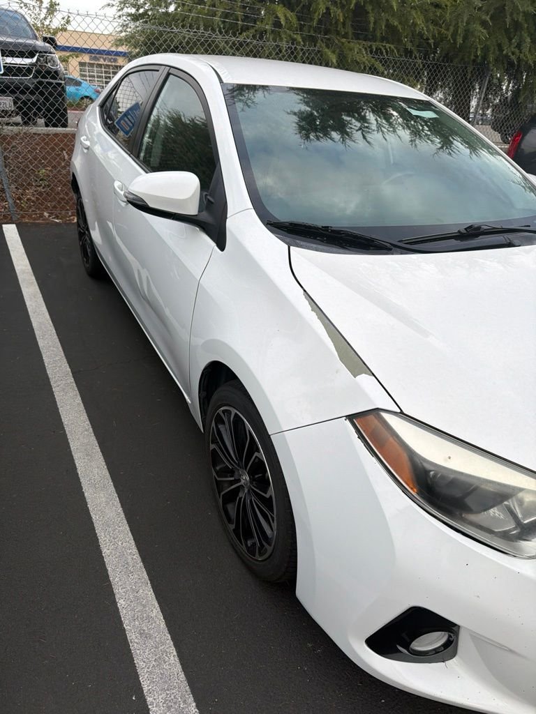 toyota corolla 2016 5YFBURHE6GP500665 image toyota corolla 2016 5YFBURHE6GP500665 image
