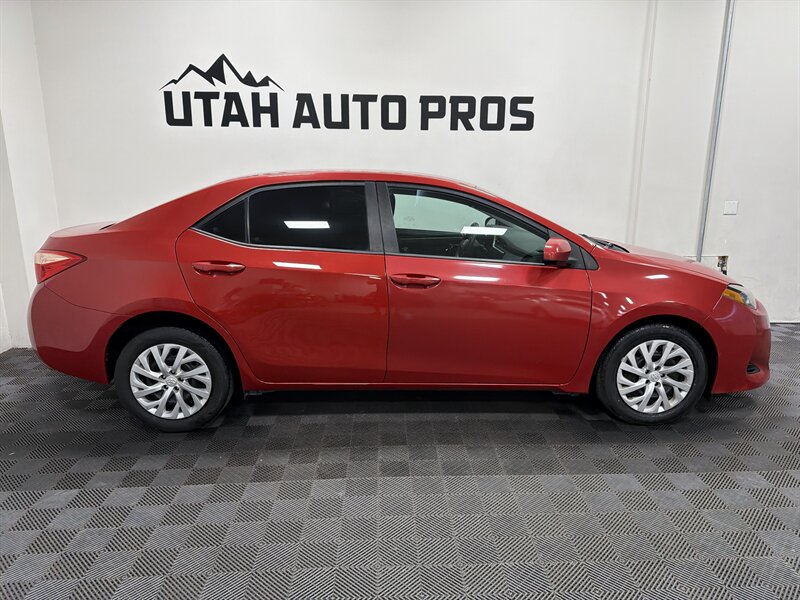 toyota corolla 2019 2T1BURHE4KC226715 image toyota corolla 2019 2T1BURHE4KC226715 image