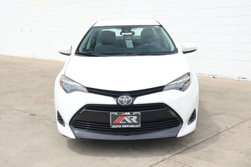 toyota corolla 2019 5YFBURHE3KP924412 image toyota corolla 2019 5YFBURHE3KP924412 image