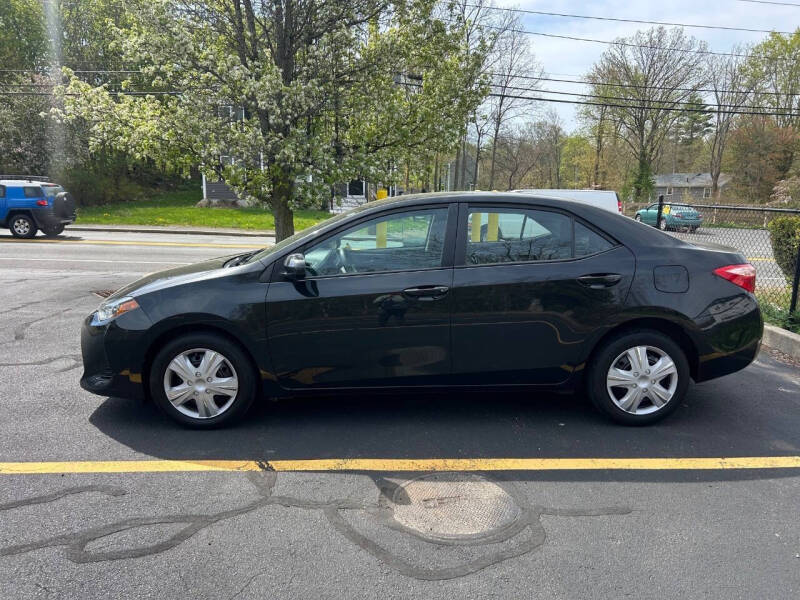 toyota corolla 2019 5YFBURHE3KP936432 image toyota corolla 2019 5YFBURHE3KP936432 image