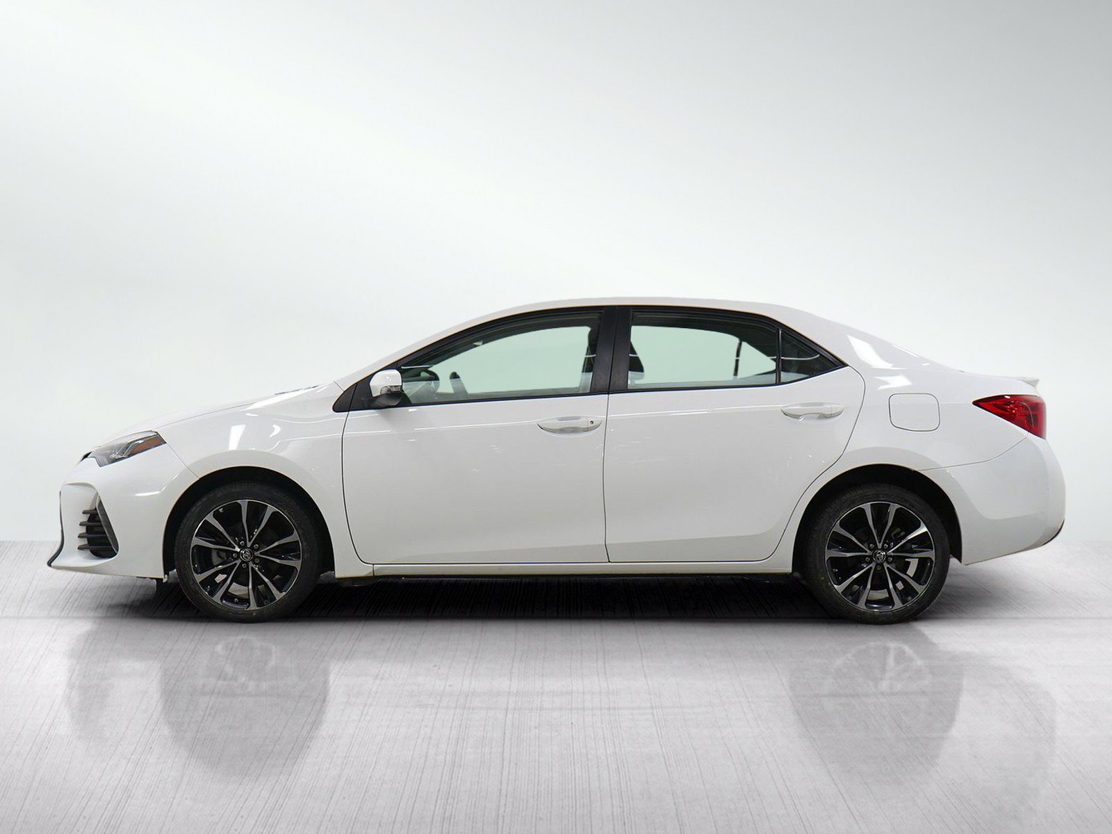 toyota corolla 2019 2T1BURHE9KC198233 image toyota corolla 2019 2T1BURHE9KC198233 image