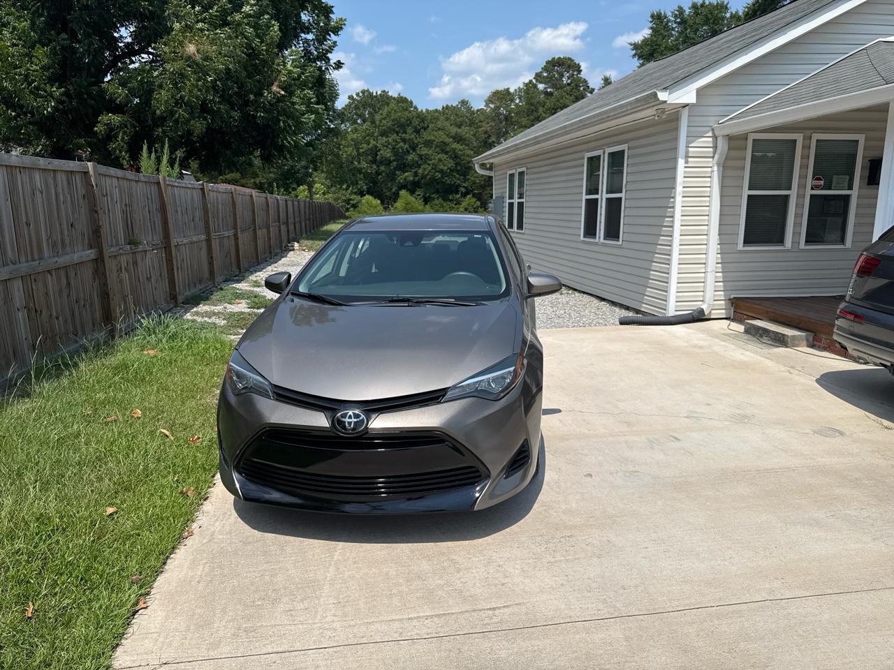 toyota corolla 2019 5YFBURHE1KP873265 image toyota corolla 2019 5YFBURHE1KP873265 image
