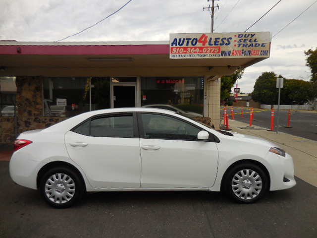 toyota corolla 2019 5YFBURHE7KP900517 image toyota corolla 2019 5YFBURHE7KP900517 image