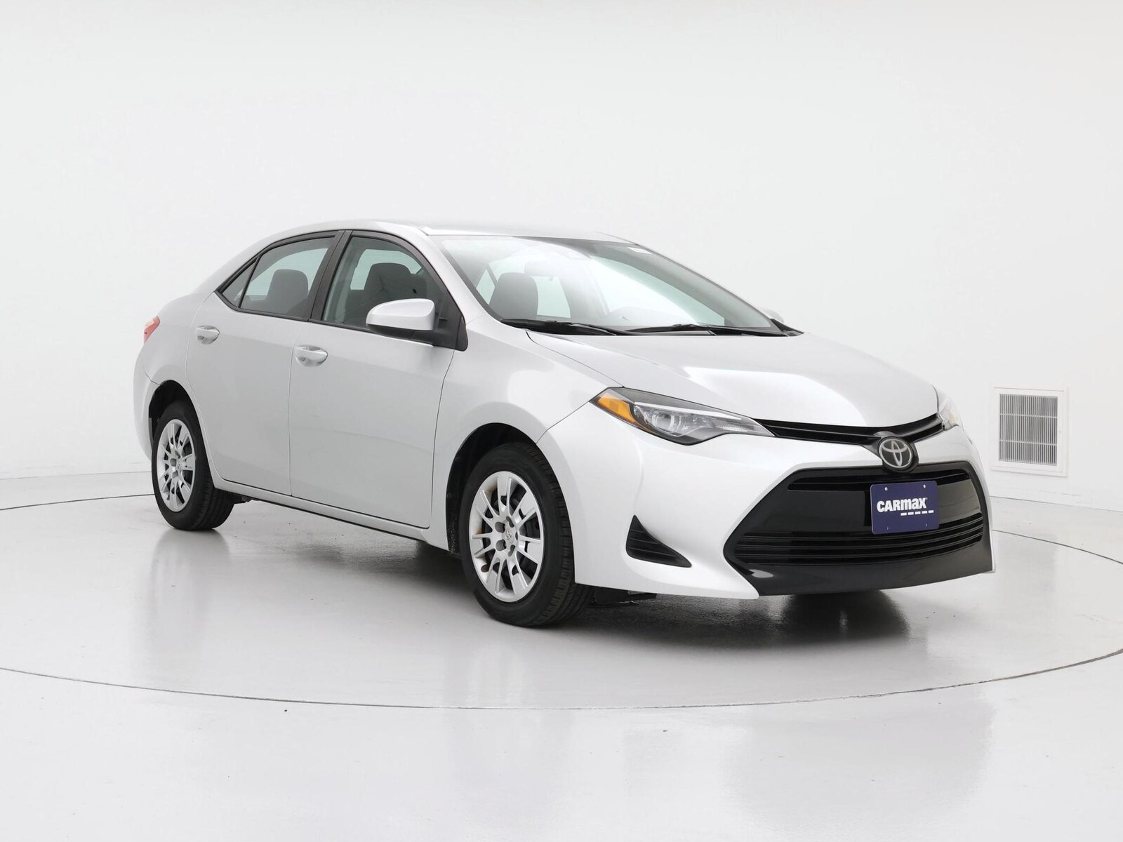 toyota corolla 2019 5YFBURHE8KP899216 image toyota corolla 2019 5YFBURHE8KP899216 image