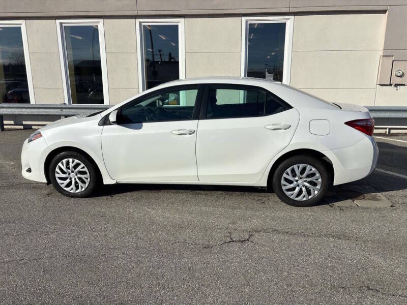 toyota corolla 2019 5YFBURHE7KP892807 image toyota corolla 2019 5YFBURHE7KP892807 image