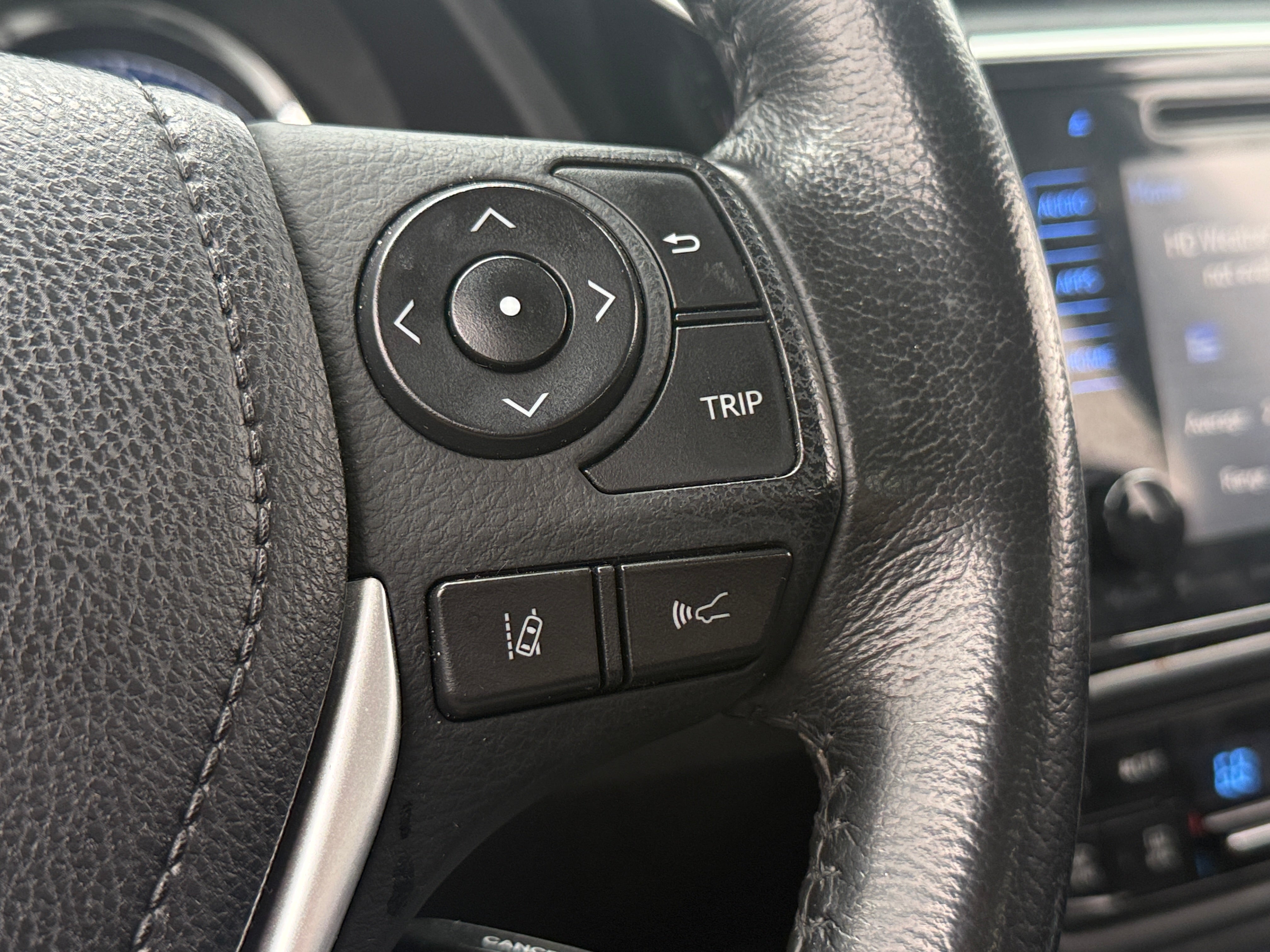 toyota corolla 2019 2T1BURHE7KC185755 image toyota corolla 2019 2T1BURHE7KC185755 image