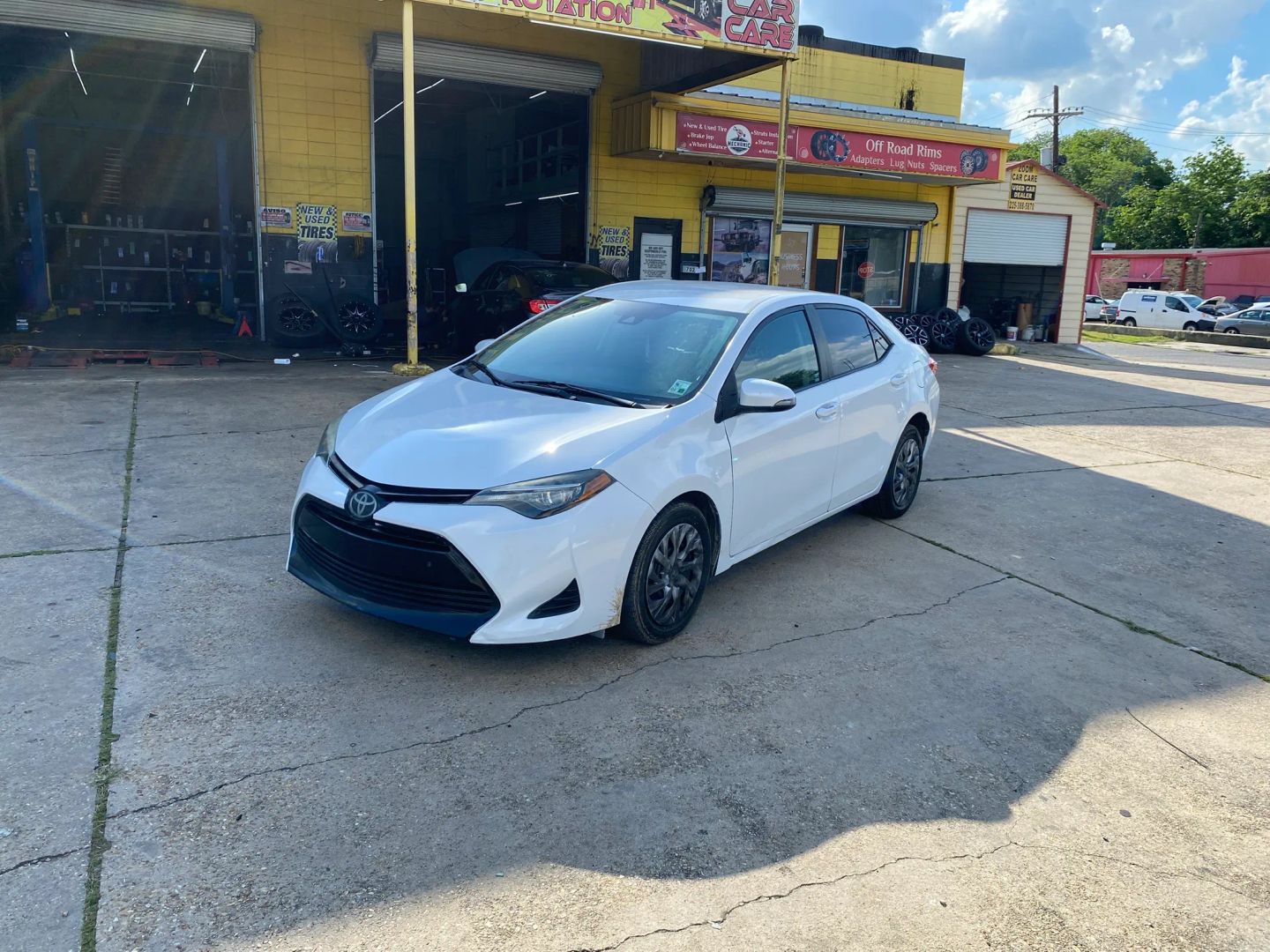 toyota corolla 2019 5YFBURHE5KP940918 image toyota corolla 2019 5YFBURHE5KP940918 image