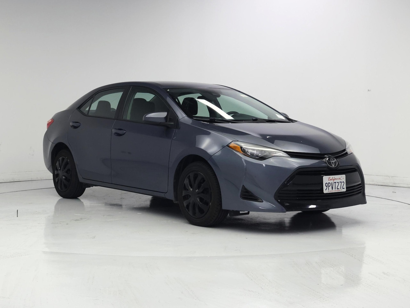 toyota corolla 2019 5YFBURHE1KP943704 image toyota corolla 2019 5YFBURHE1KP943704 image