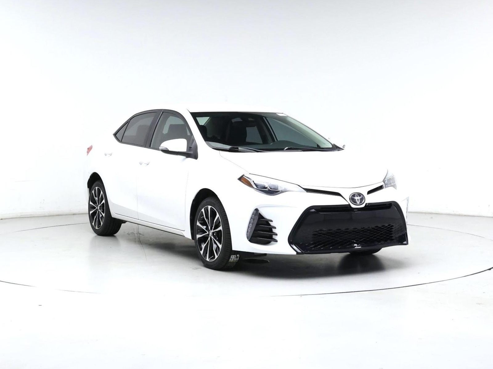 toyota corolla 2018 5YFBURHE8JP774652 image toyota corolla 2018 5YFBURHE8JP774652 image