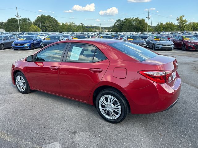 toyota corolla 2018 5YFBURHE2JP852794 image toyota corolla 2018 5YFBURHE2JP852794 image