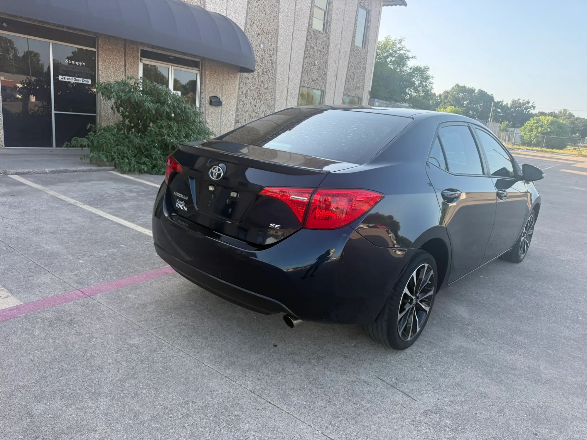 toyota corolla 2018 5YFBURHE1JP785346 image toyota corolla 2018 5YFBURHE1JP785346 image
