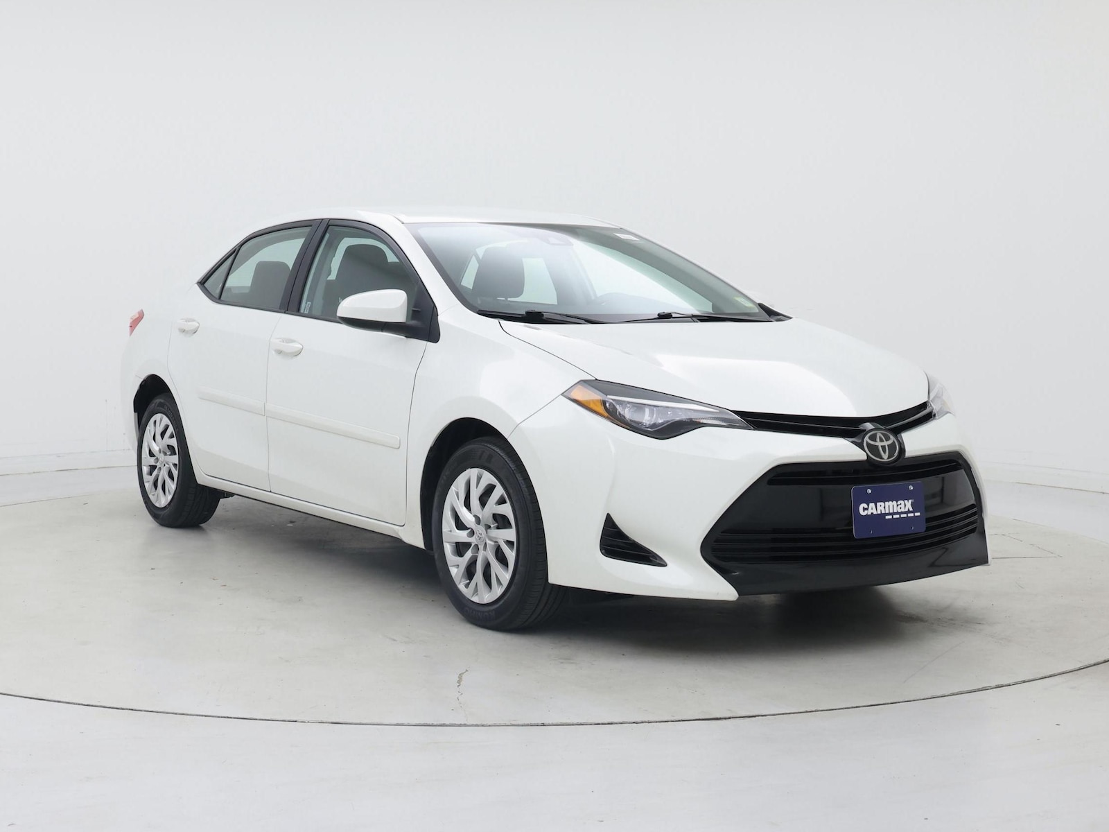 toyota corolla 2018 5YFBURHE4JP740630 image toyota corolla 2018 5YFBURHE4JP740630 image