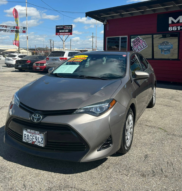toyota corolla 2018 2T1BURHE8JC988380 image toyota corolla 2018 2T1BURHE8JC988380 image