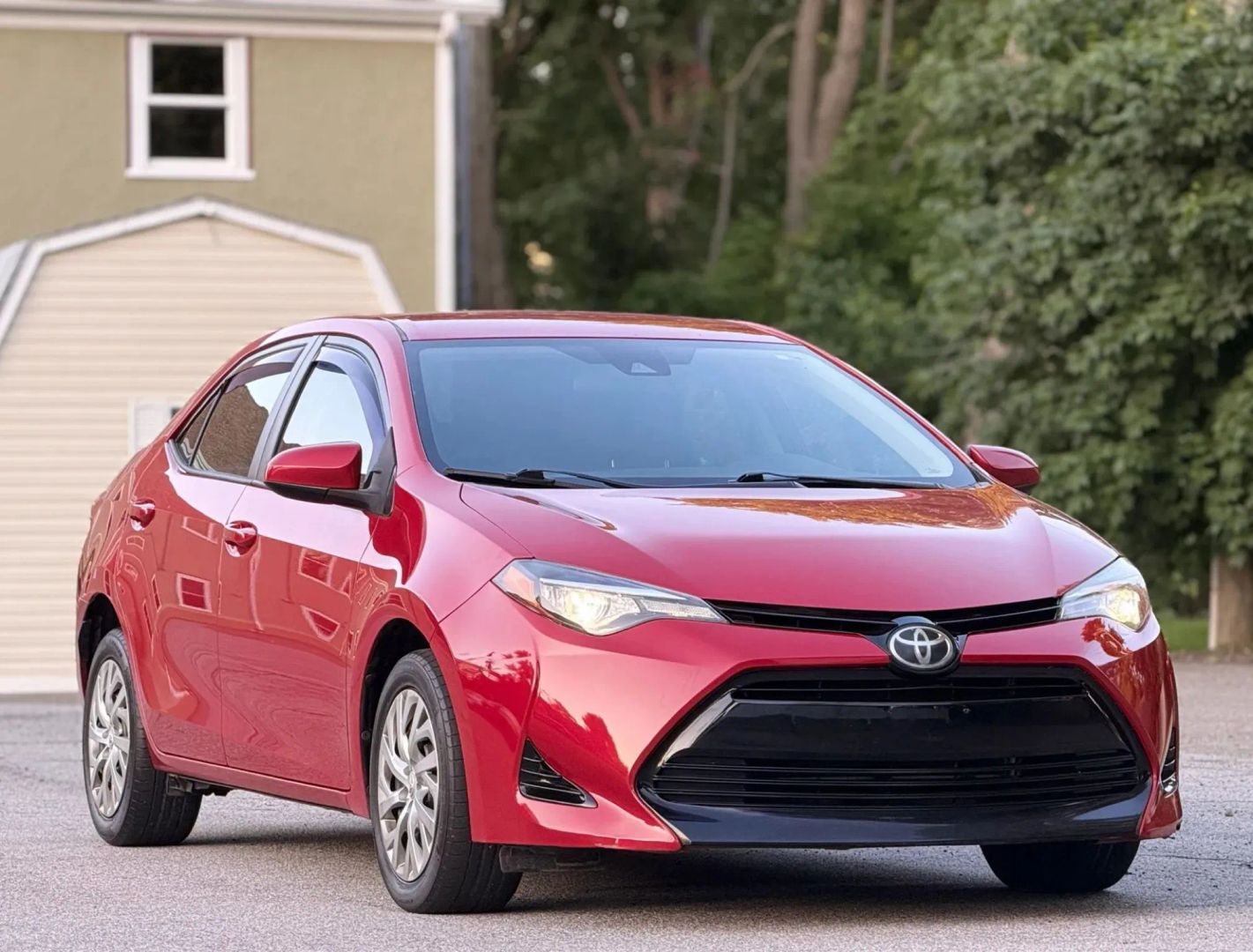 toyota corolla 2018 2T1BURHE3JC107066 image toyota corolla 2018 2T1BURHE3JC107066 image