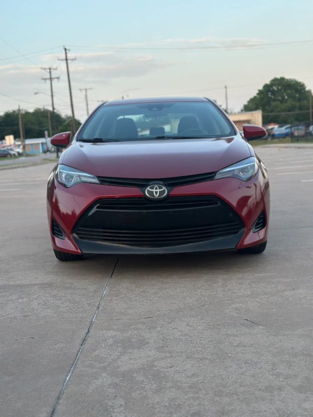 toyota corolla 2018 5YFBURHE7JP830595 image toyota corolla 2018 5YFBURHE7JP830595 image