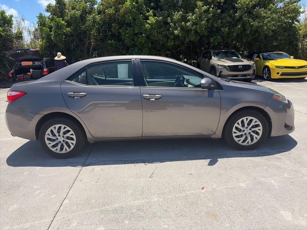toyota corolla 2018 2T1BURHE7JC080275 image toyota corolla 2018 2T1BURHE7JC080275 image