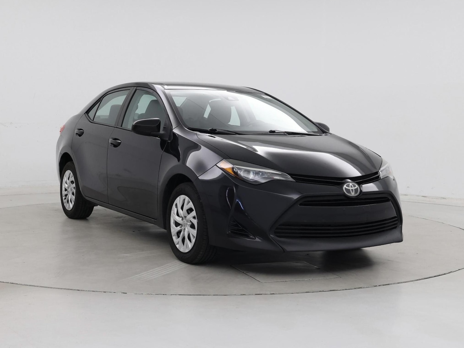 toyota corolla 2018 5YFBURHE5JP803069 image toyota corolla 2018 5YFBURHE5JP803069 image