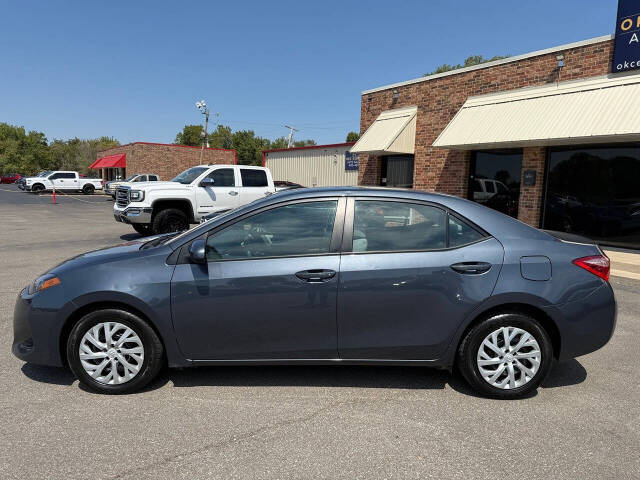 toyota corolla 2018 5YFBURHE8JP848653 image toyota corolla 2018 5YFBURHE8JP848653 image