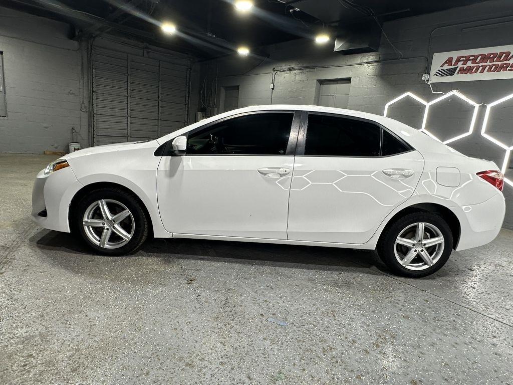 toyota corolla 2018 5YFBURHEXJP743709 image toyota corolla 2018 5YFBURHEXJP743709 image