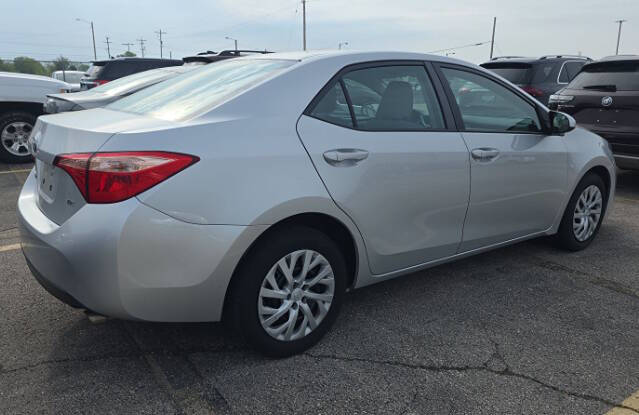 toyota corolla 2018 2T1BURHE1JC100732 image toyota corolla 2018 2T1BURHE1JC100732 image