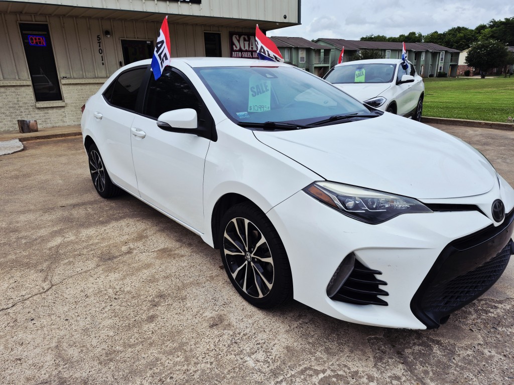 toyota corolla 2018 5YFBURHE3JP827502 image toyota corolla 2018 5YFBURHE3JP827502 image