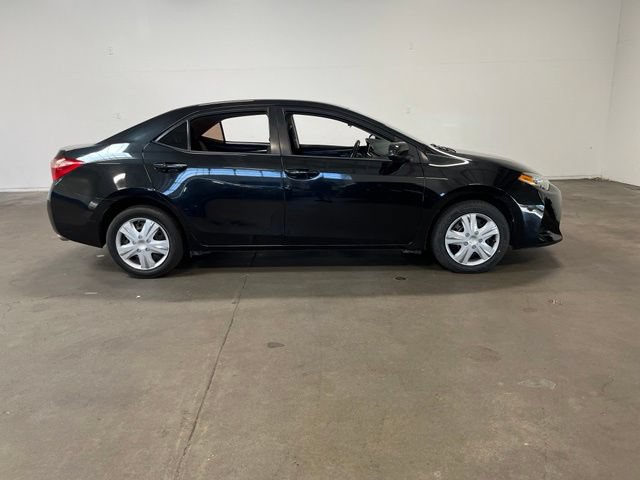 toyota corolla 2018 5YFBURHE2JP837907 image toyota corolla 2018 5YFBURHE2JP837907 image