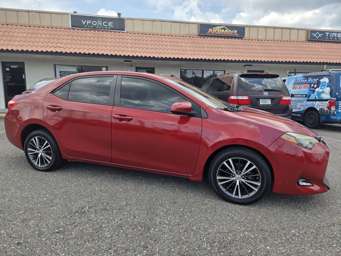 toyota corolla 2018 5YFBURHE7JP763884 image toyota corolla 2018 5YFBURHE7JP763884 image