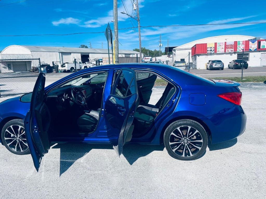 toyota corolla 2018 5YFBURHE6JP845492 image toyota corolla 2018 5YFBURHE6JP845492 image