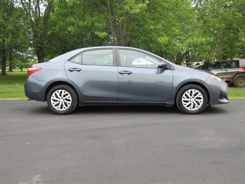 toyota corolla 2018 2T1BURHEXJC034374 image toyota corolla 2018 2T1BURHEXJC034374 image