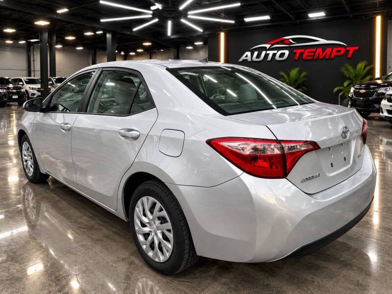 toyota corolla 2018 2T1BURHE5JC005977 image toyota corolla 2018 2T1BURHE5JC005977 image