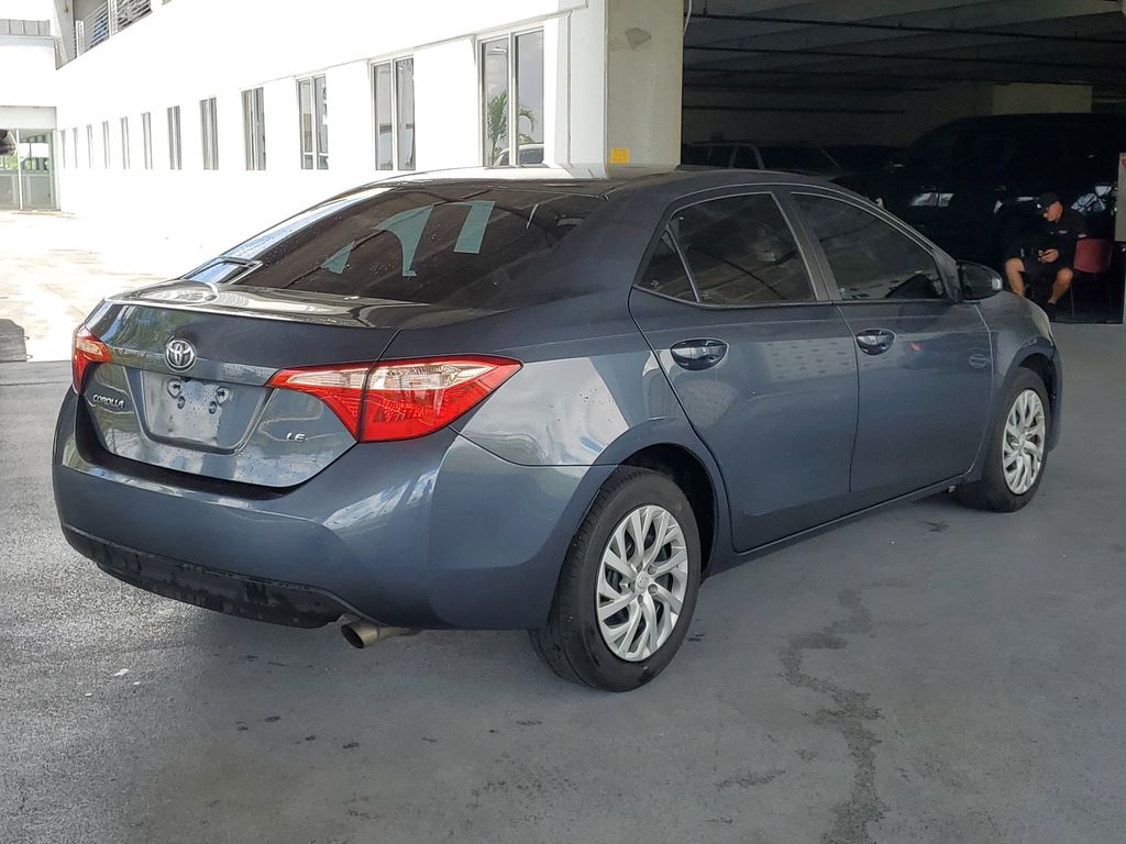 toyota corolla 2018 2T1BURHE4JC005579 image toyota corolla 2018 2T1BURHE4JC005579 image