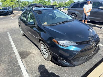 toyota corolla 2018 2T1BURHE5JC018390 image toyota corolla 2018 2T1BURHE5JC018390 image