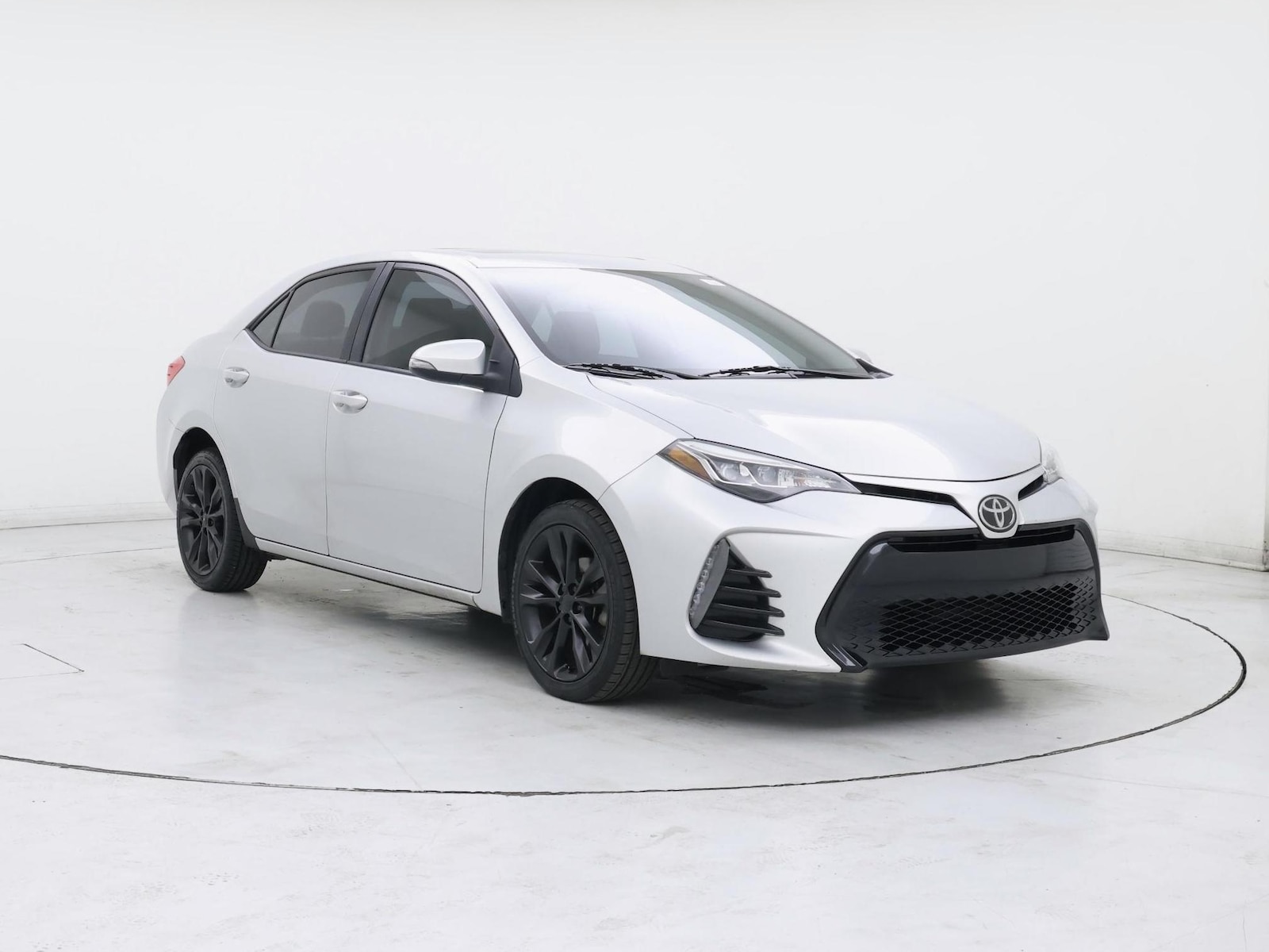 toyota corolla 2018 5YFBURHE5JP854877 image toyota corolla 2018 5YFBURHE5JP854877 image