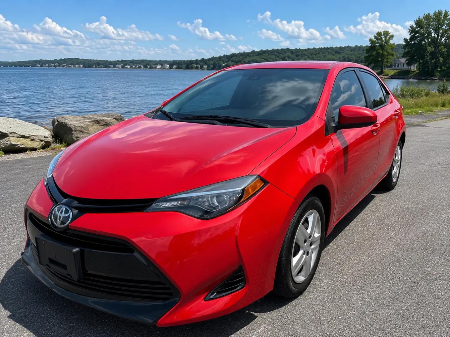 toyota corolla 2018 5YFBURHE6JP855990 image toyota corolla 2018 5YFBURHE6JP855990 image