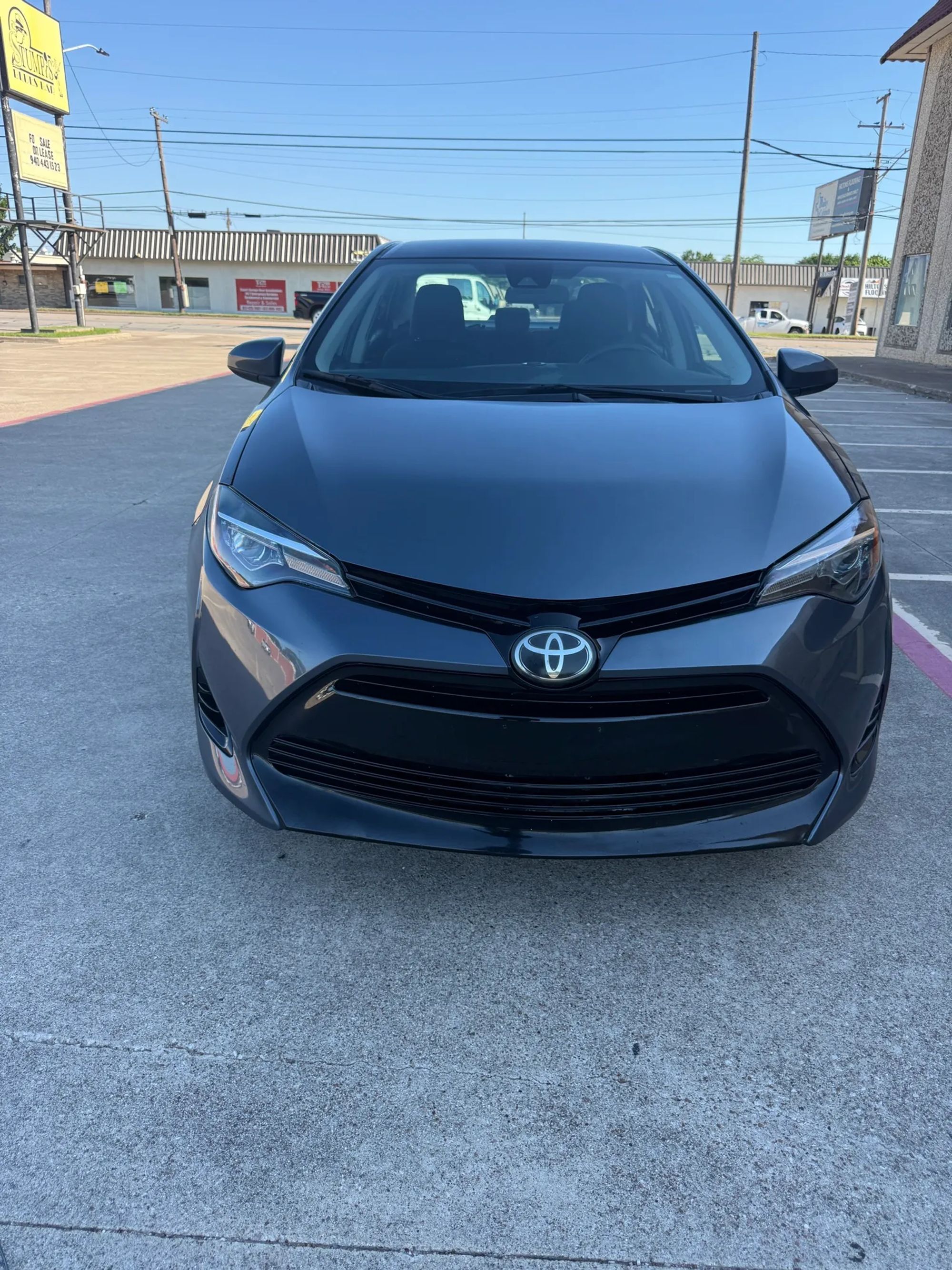 toyota corolla 2018 5YFBURHE2JP834005 image toyota corolla 2018 5YFBURHE2JP834005 image