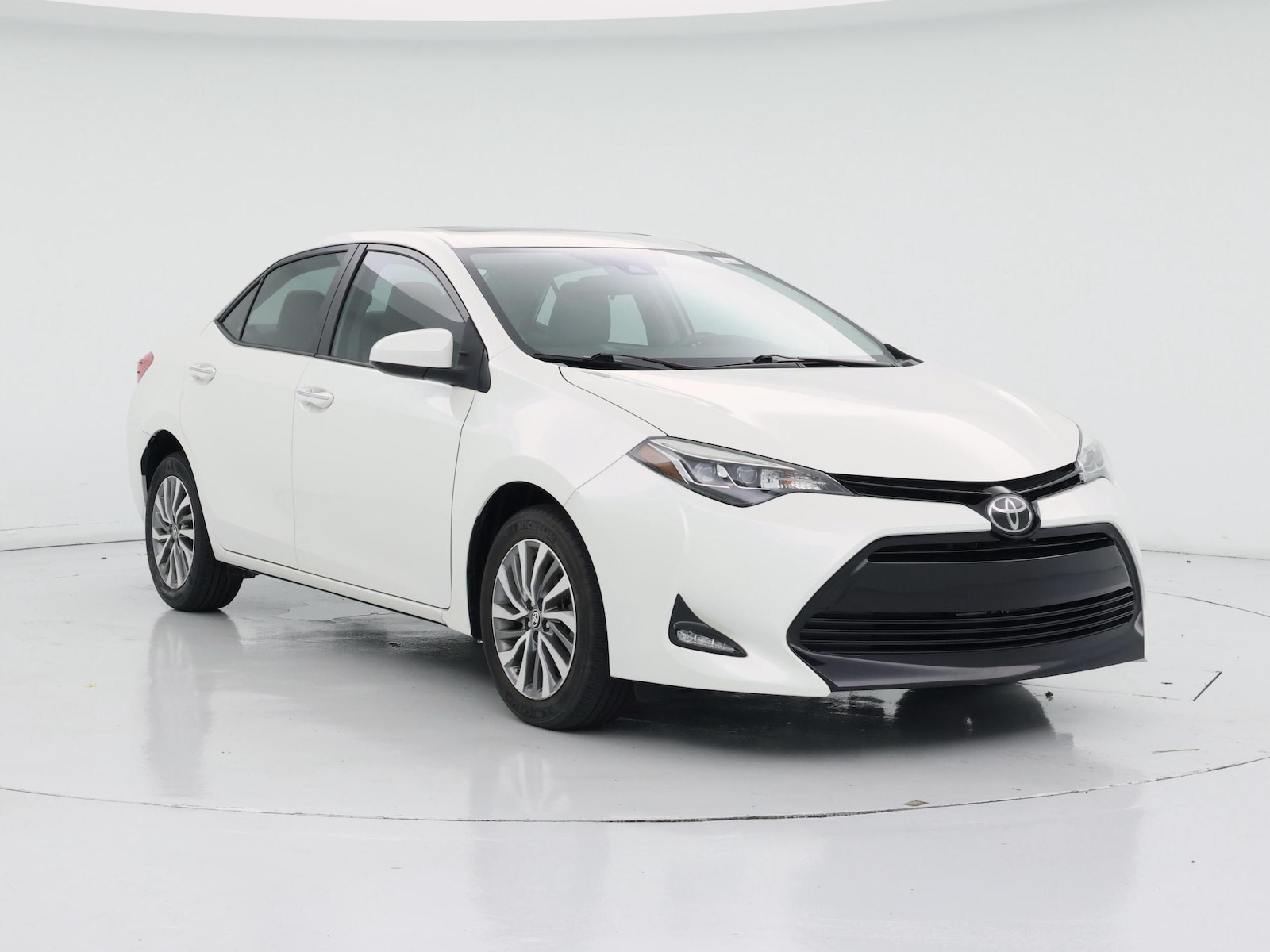 toyota corolla 2018 5YFBURHE7JP822089 image toyota corolla 2018 5YFBURHE7JP822089 image