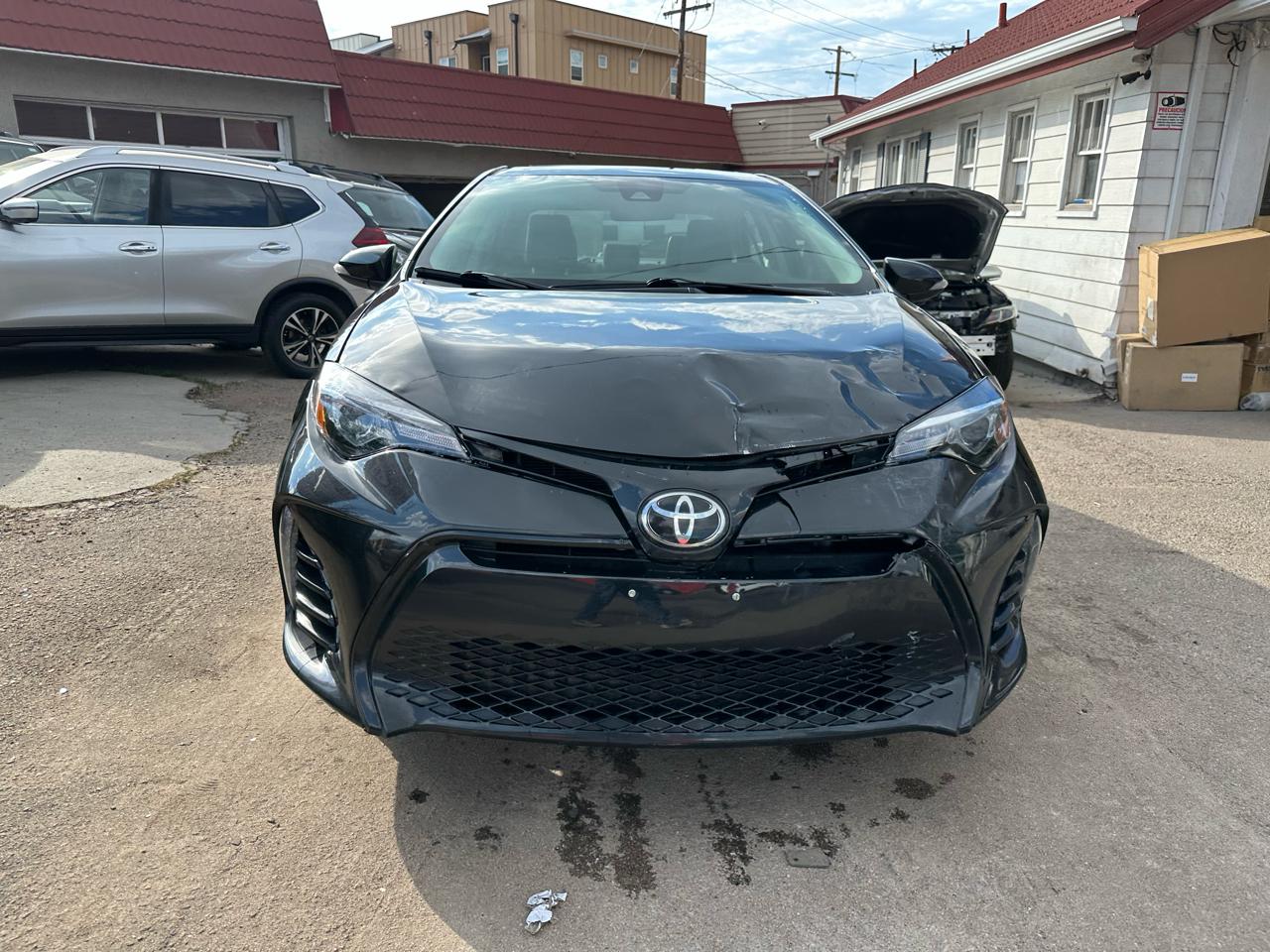 toyota corolla 2018 2T1BURHE4JC008689 image toyota corolla 2018 2T1BURHE4JC008689 image