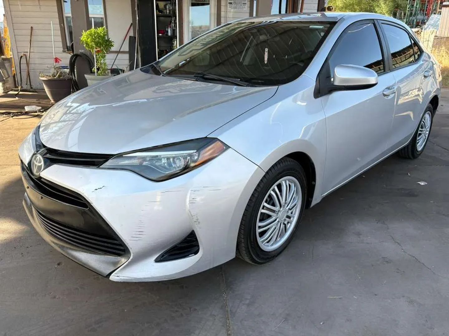 toyota corolla 2018 2T1BURHE7JC053092 image toyota corolla 2018 2T1BURHE7JC053092 image
