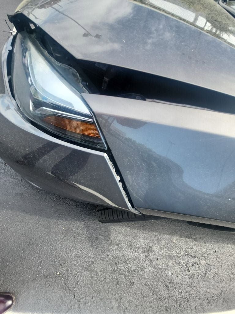 toyota corolla 2018 2T1BURHE3JC043062 image toyota corolla 2018 2T1BURHE3JC043062 image