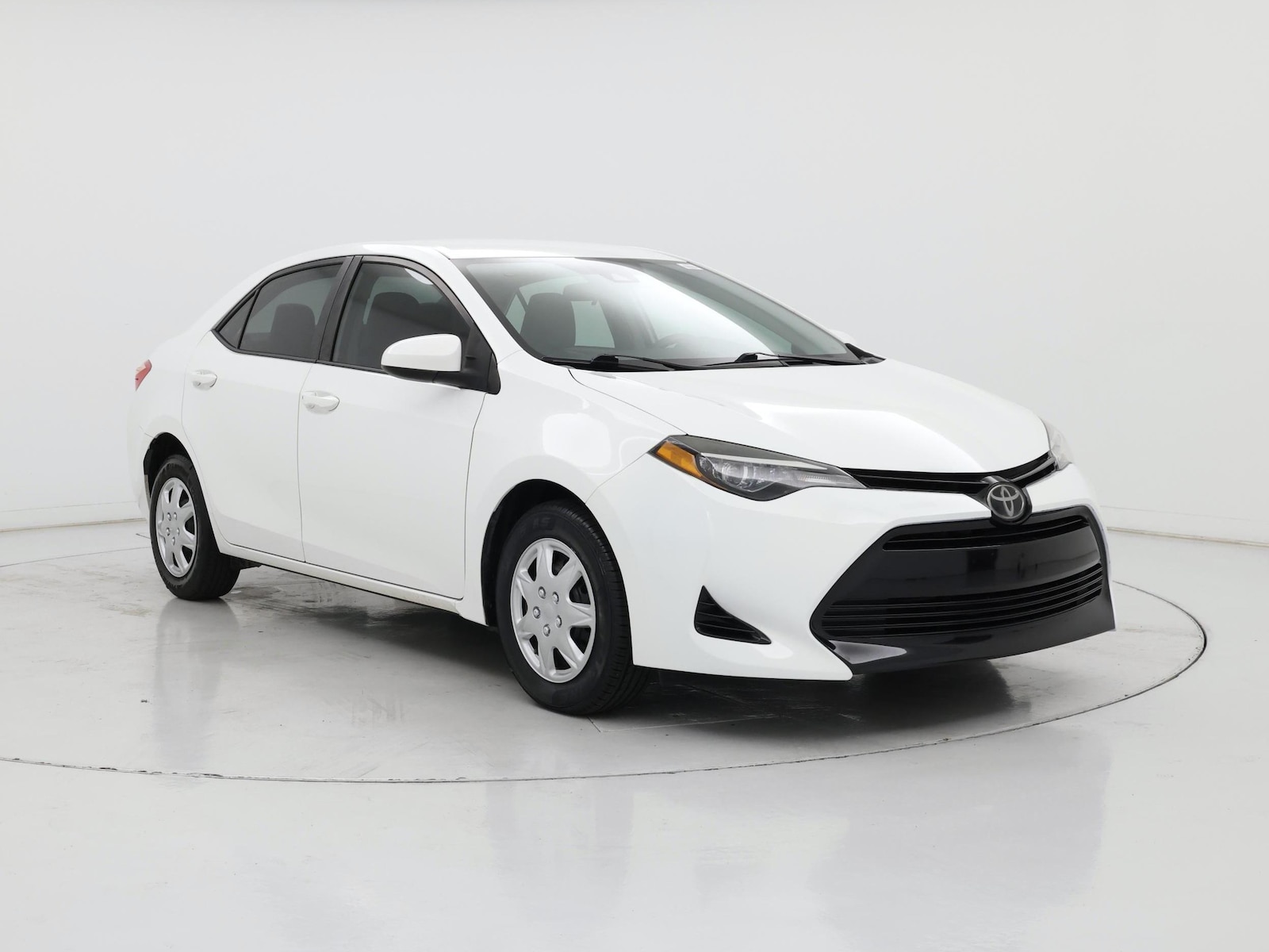 toyota corolla 2018 5YFBURHE3JP835650 image toyota corolla 2018 5YFBURHE3JP835650 image