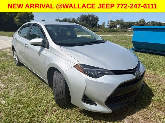 toyota corolla 2018 5YFBURHE1JP830401 image toyota corolla 2018 5YFBURHE1JP830401 image