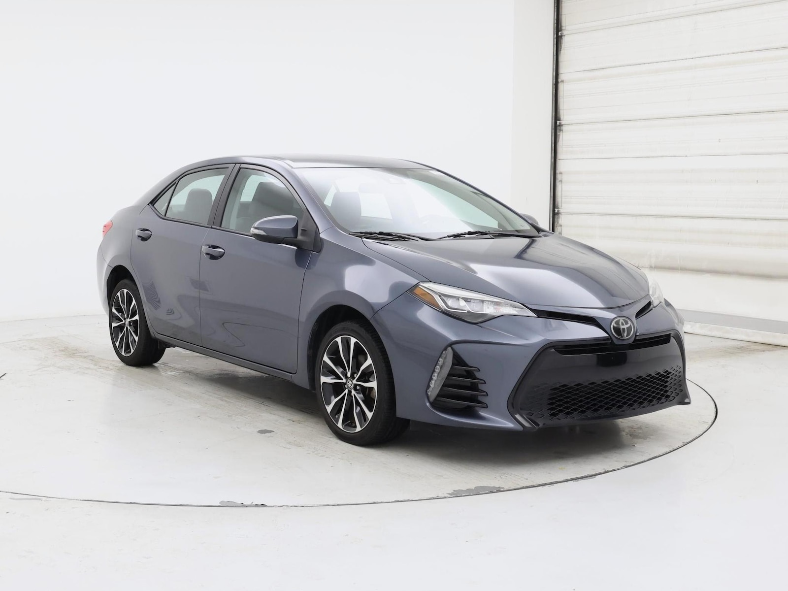 toyota corolla 2018 5YFBURHE7JP820780 image toyota corolla 2018 5YFBURHE7JP820780 image