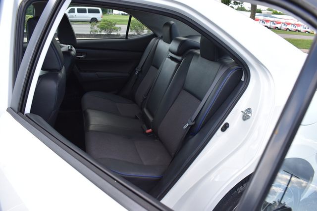 toyota corolla 2018 5YFBURHE3JP780181 image toyota corolla 2018 5YFBURHE3JP780181 image