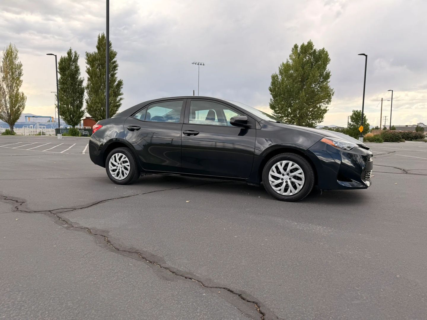 toyota corolla 2018 2T1BURHE5JC035898 image toyota corolla 2018 2T1BURHE5JC035898 image