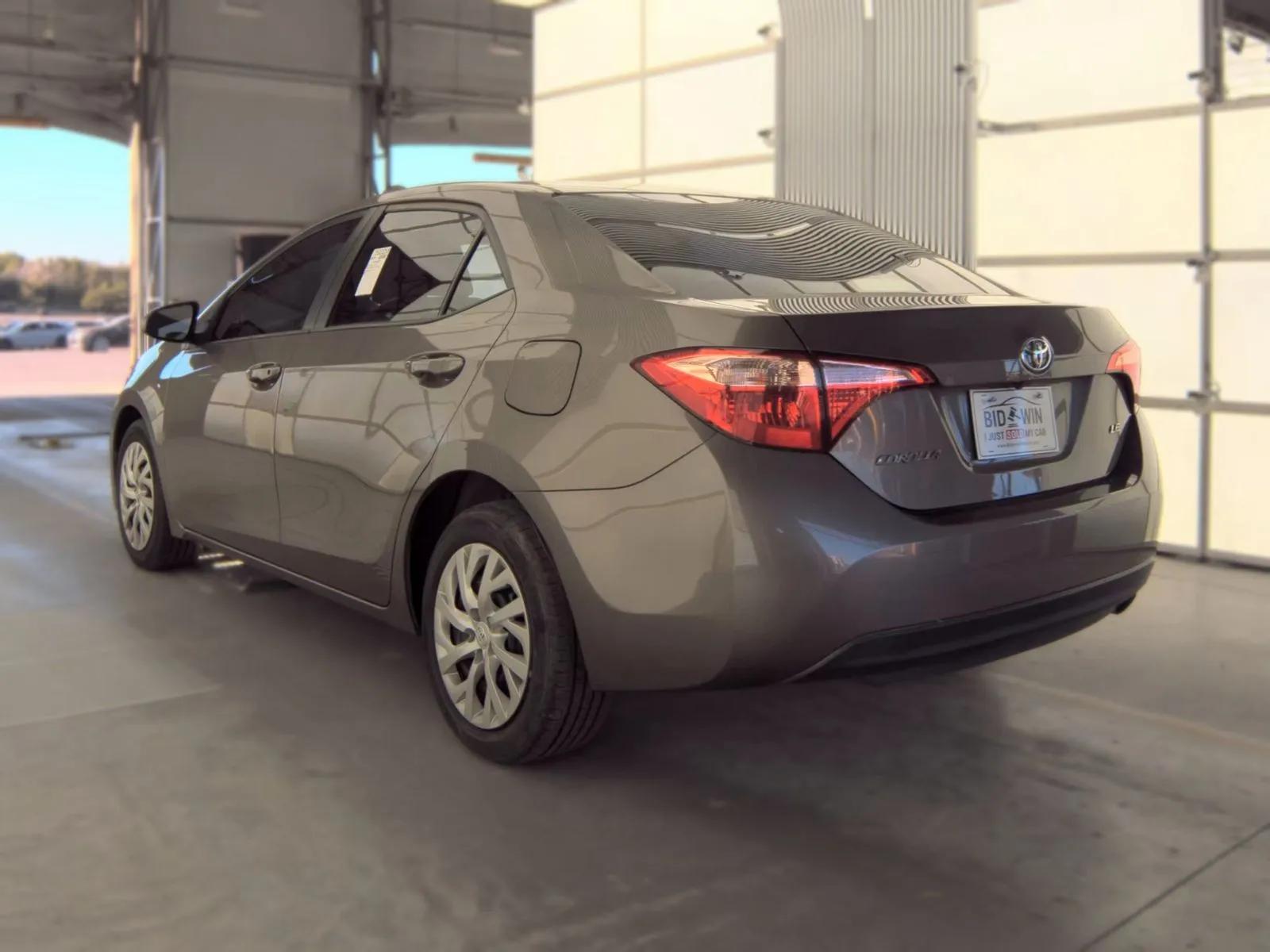 toyota corolla 2018 5YFBURHE6JP797802 image toyota corolla 2018 5YFBURHE6JP797802 image