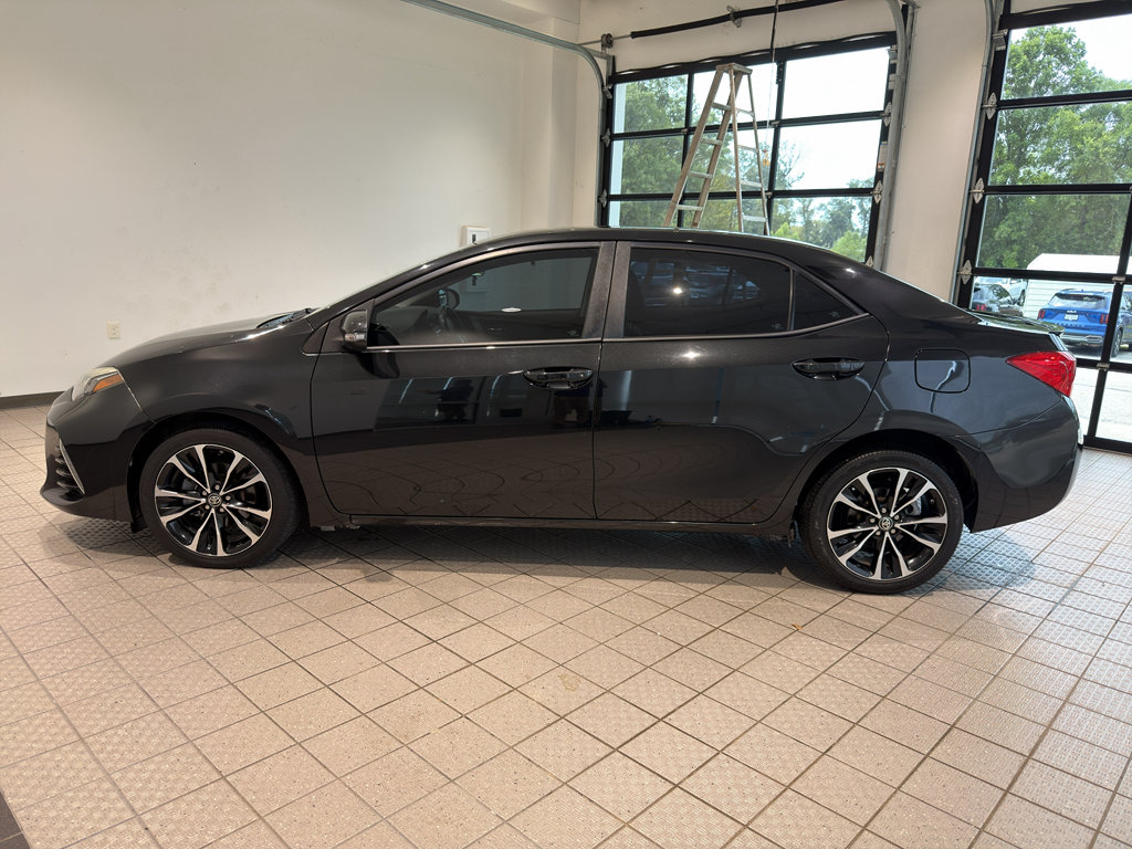 toyota corolla 2018 2T1BURHE0JC017664 image toyota corolla 2018 2T1BURHE0JC017664 image